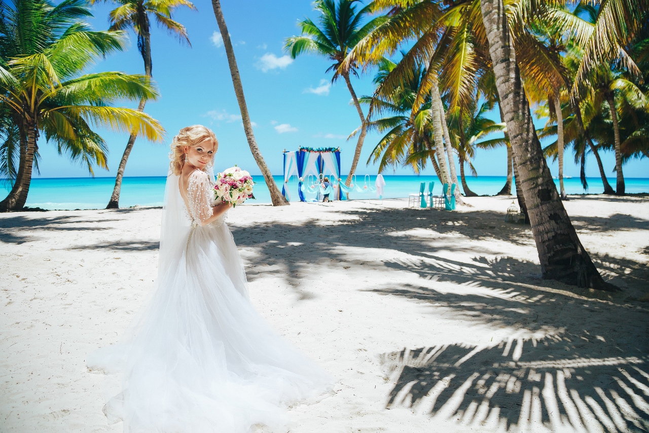 Элис острова. Саона. Голубая Лагуна Саона Доминикана. Свадьба на острове Саона. Саона остров Доминикана девушки.