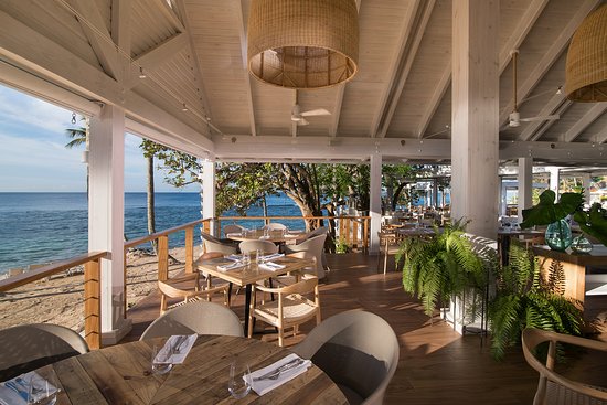 Minitas beach Restaurant